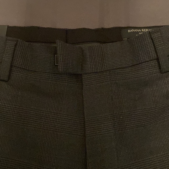 Dark Grey Banana Republic Slim Fit 34x32 Dress Pants - Picture 4 of 5